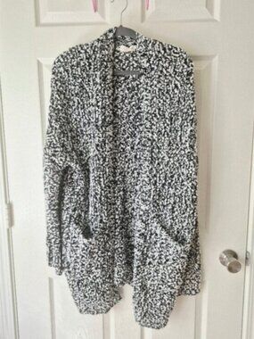Sweet Generis Popcorn Black and White Women's Cardigan With Pockets Size M‎